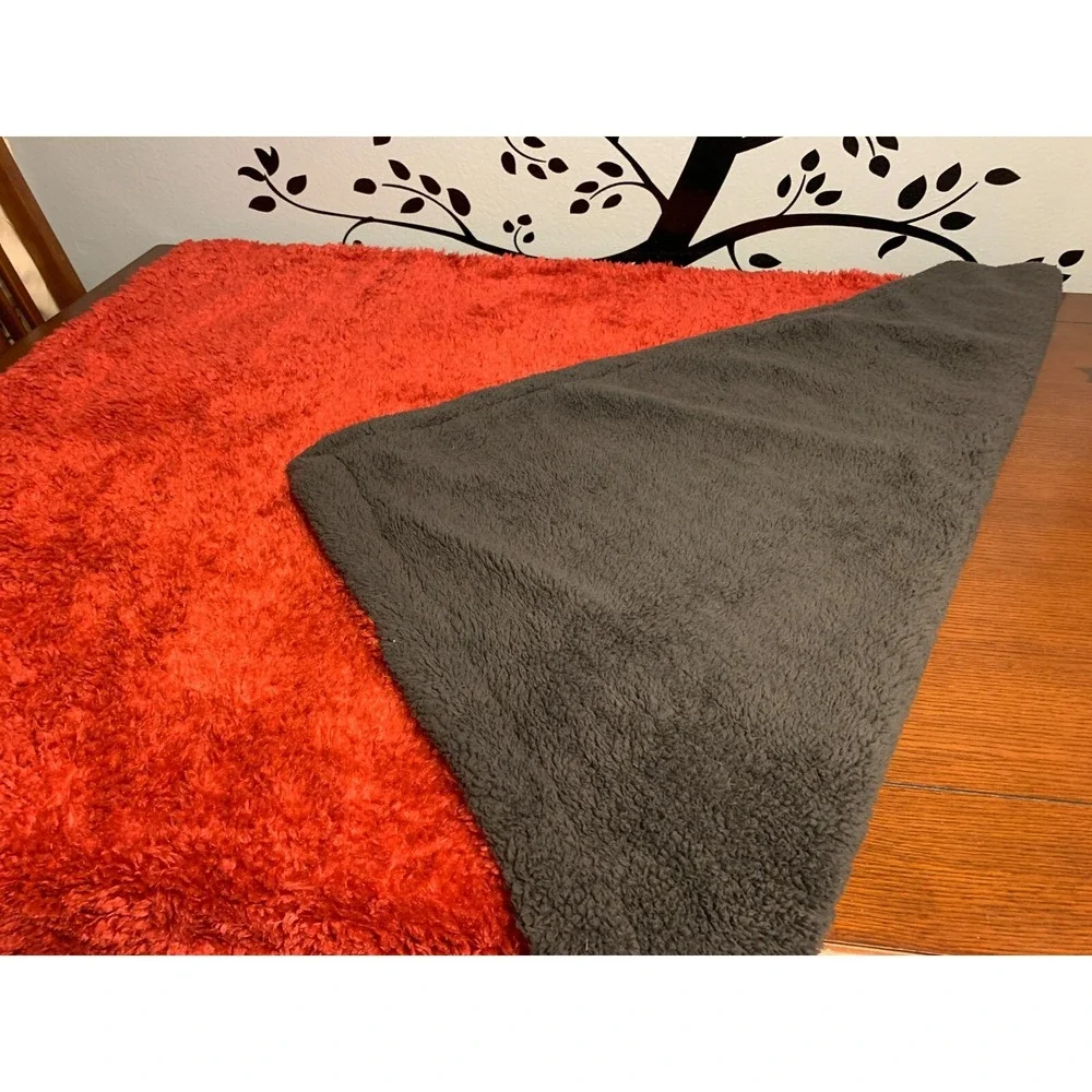 Pottery Barn Throw Teddy Faux Fur Red Gray Soft Comfy Warm!